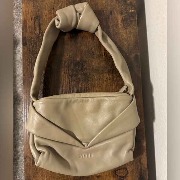 STAUD Kiss Bag in Cream Staud Real Leather - Picture 13 of 13